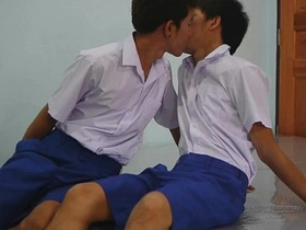 学生仔性爱大冒险 gayforit chinese gay porn