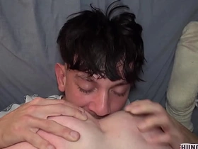 爱尔兰橄榄球猛男狂操饥渴英国小混混 chinese beast gay porn