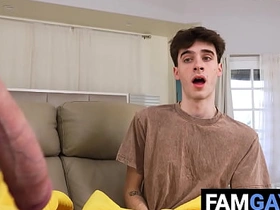 病中仍要屌 Brody Kayman, Max Mabry big dick chinese teen gay porn