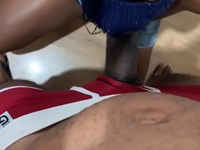 我侄子的朋友发现我是Breno后就想被操 现在天天求着要 笑死 完整版在Xvideos Premium korean gay porn rare