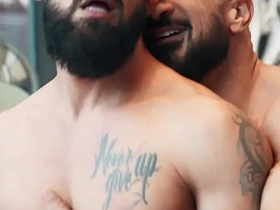 猛男Justin Jett让Marco Napoli张大嘴 颜射到他满脸精液 gay asian twinks porn