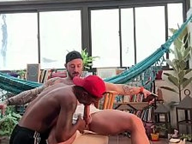 大屌老外猛干黑鬼巨根 teenager chinese gay porn