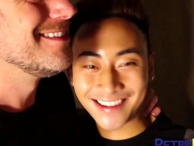 PETERFEVER亚裔Jeremy Vuitton被Hans Berlin无套内射 chinese africa gay porn