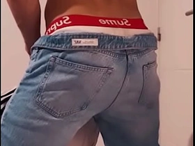 披萨送货员在我公寓门口操我 我给了他额外小费 gay+sex+videos+asian