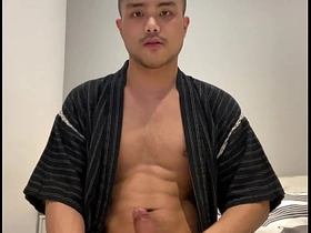 穿浴衣的亚洲男孩打飞机 dark skin gay chinese massage porn