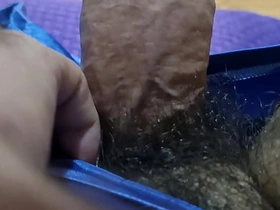 毛茸茸的骚货打飞机。跟我一起来！ bdsm chinese gay porn