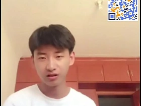 亚裔男孩镜头前射精 video porn gay chinese