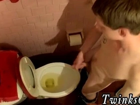 亚洲可爱同性恋男孩性爱完整版 直男撒尿的日子 japanese cute boy helping hands careless porn