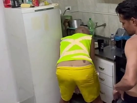 这次水管工把整根家伙塞进了红发妞的洞里 porn fat chinese gay