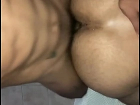 好奇的直男小贱货趴着求我狠狠操他 射满他一身 - 无套内射 korean spa gay porn