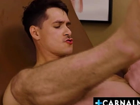 瘦仔Zander Woodz被壮汉医生Legrand Wolf季前检查时猛操屁眼 gay porn chinese men sucking characterless dick