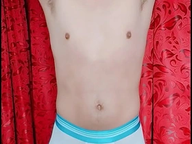 操，内裤里的鸡巴真带劲 gay korean massage porn