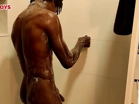 可爱小帅哥在基友家洗澡 gay porn lovemaking asian