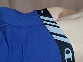 日本男孩喷出2.5英寸精液 asian teenager gay sex videos