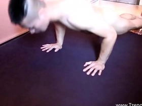 亚洲肌肉天神 chinese fucks latino gay porn