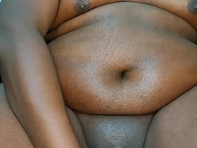 黑胖娘炮玩自己的大屌 korean creampie blissful porn