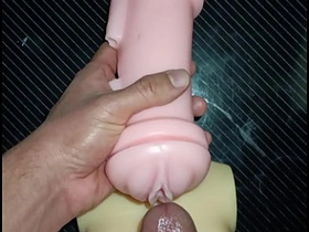 Kissy和Dolly三明治：从嘴巴干到逼！高潮乳交收尾。 hot porn gay desi