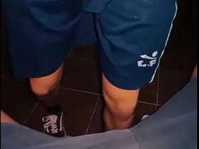 那个好奇的直男第一次无套操我 asian shit gay porn
