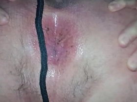 透到腰的丝袜张开 要不要舔我的逼？操我的穴？把精液射在我张开的洞口？那会很爽 我可以用手指或你的龟头尝尝 美味！ taiwan porn gay