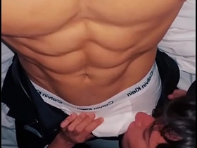 我把屁股献给我闺蜜单身派对的脱衣舞郎 gay porn indonesia muscle